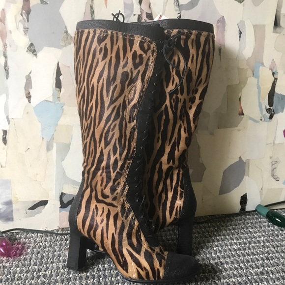 Boho Tall Boots BOLO for Born, lace-up front side zipper, zebra print leather - Picture 4 of 6